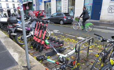 E-scooters, bicicletas y movilidad urbana: lecciones de las calles de París