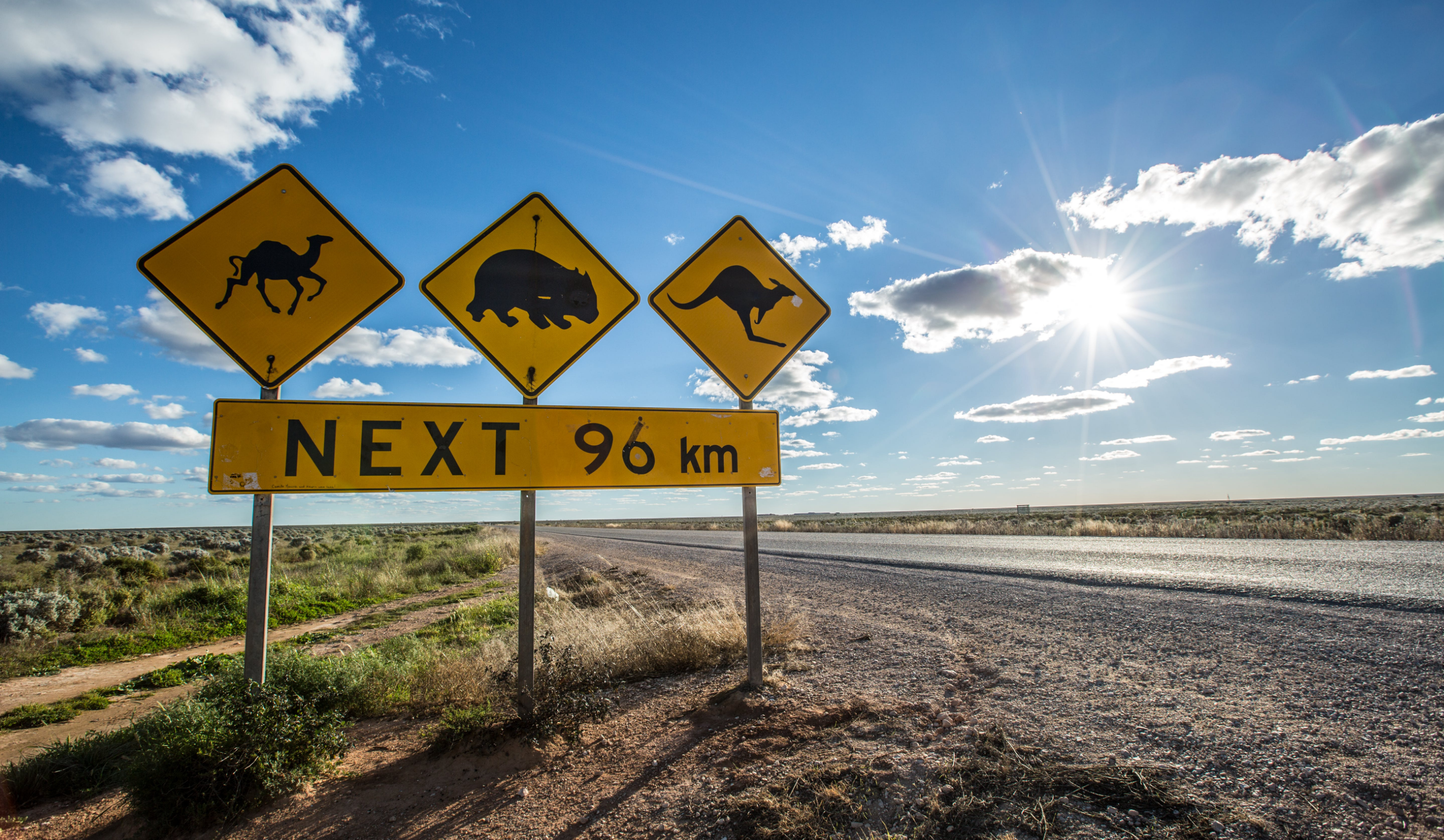 Vea por qué este ciclista está recorriendo 2.800 km por Australia